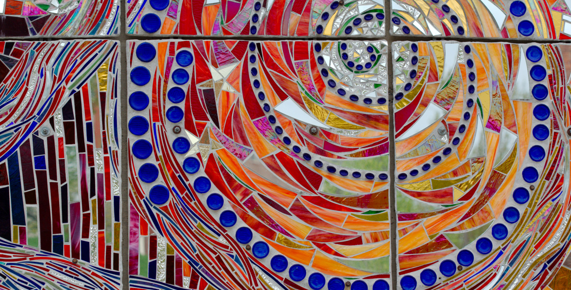 Closeup of American Visionary Arts Museum mosaic ©Henry Hartley