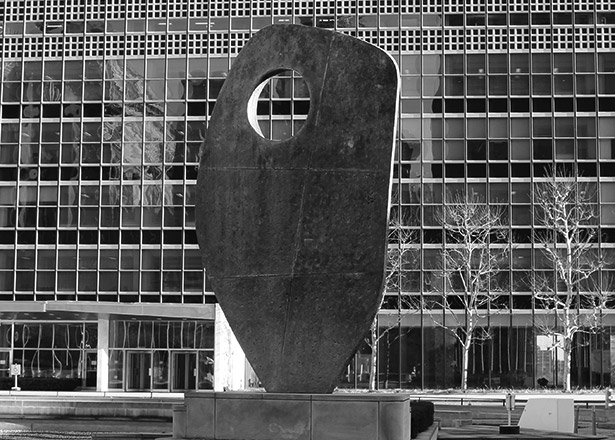 Single Form by Barbara Hepworth, commissioned by Jacob and Hilda Blaustein Foundation as a memorial to UN Secretary General Dag Hammarskjöld